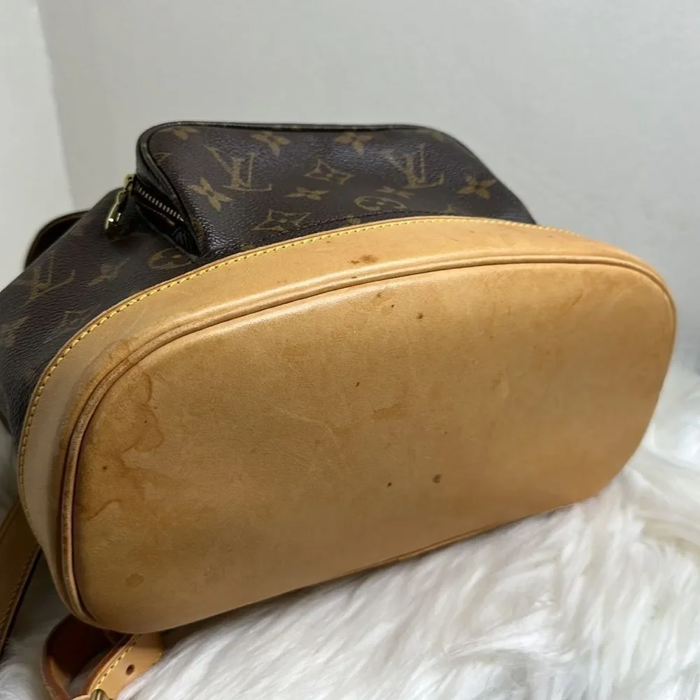 💯 Authentic Louis Vuitton Monogram Backpack 🍀